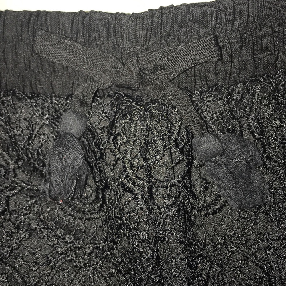 Black Fringe/lace Shorts - Picture 3 of 6